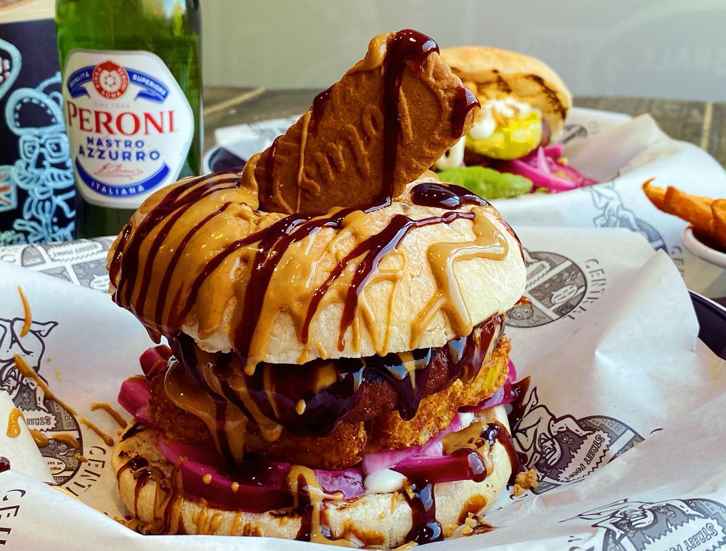 Central Story - 👑 🌱V KING 🌱👑 Cold Peroni and Plant Patty...