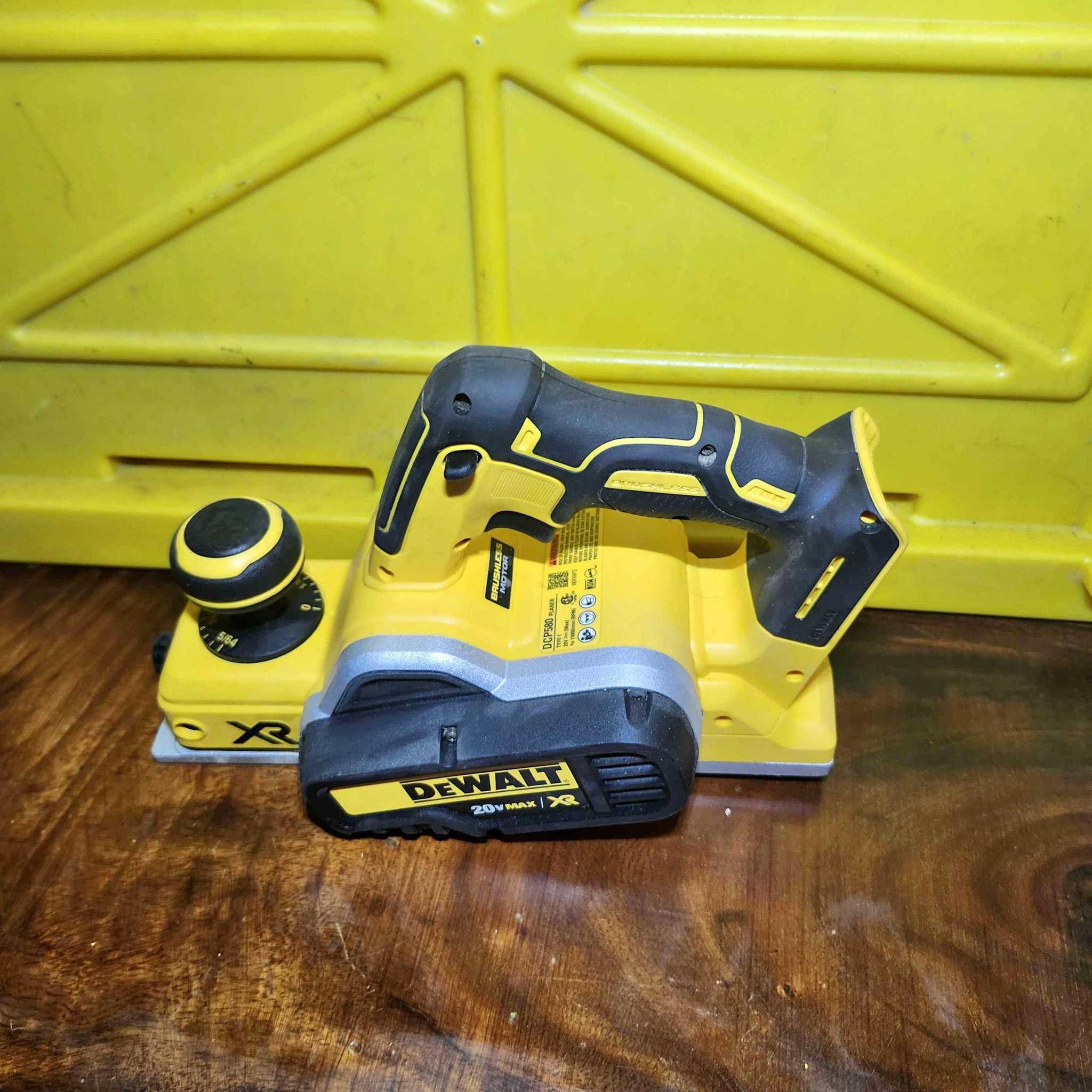 Rabot DEWALT Planer XR Brushless DCP580 - Toy Vehicles - Quebec, Quebec ...
