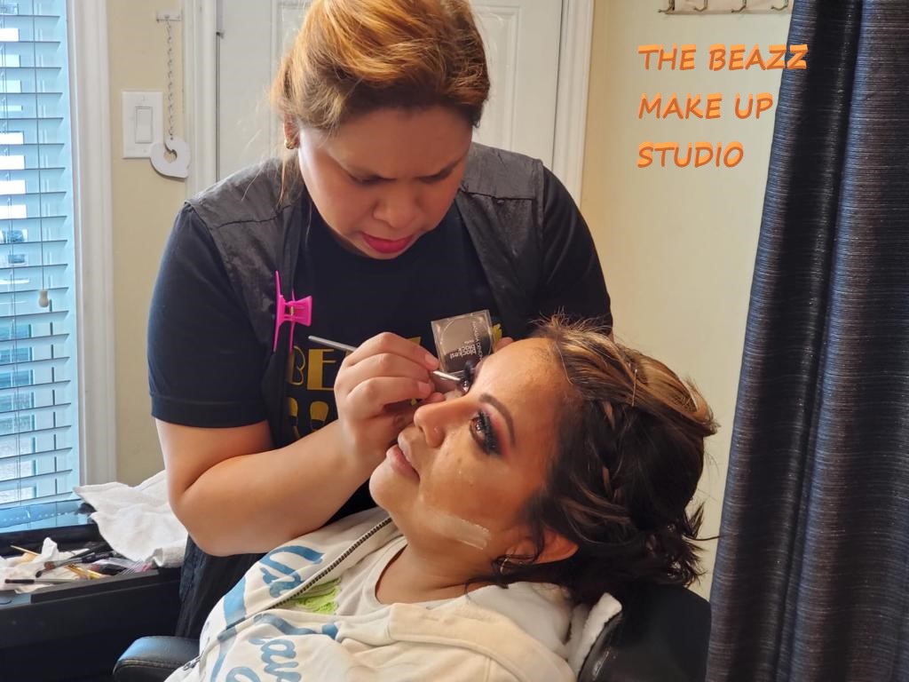 El... - Beazz Studio Make Up & Hair Artist By Maricruz Torres