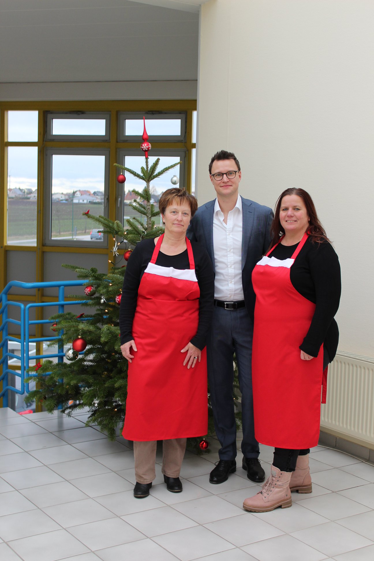 Ho Ho Ho Fur Die Tafel Magdeburg Karlowsky Fashion Gmbh
