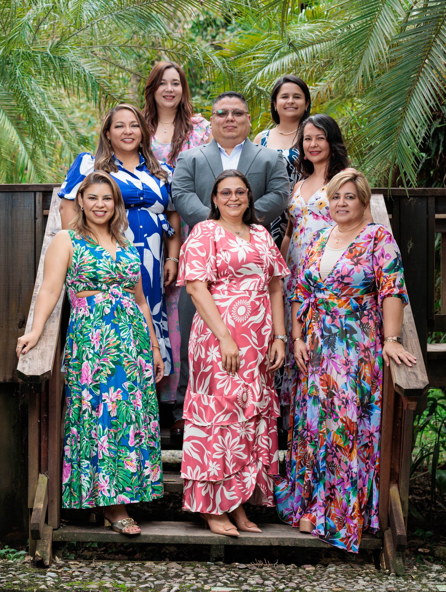 senior brunch dresses Freezing time through photos at Palmeras Bilingual School Fashion