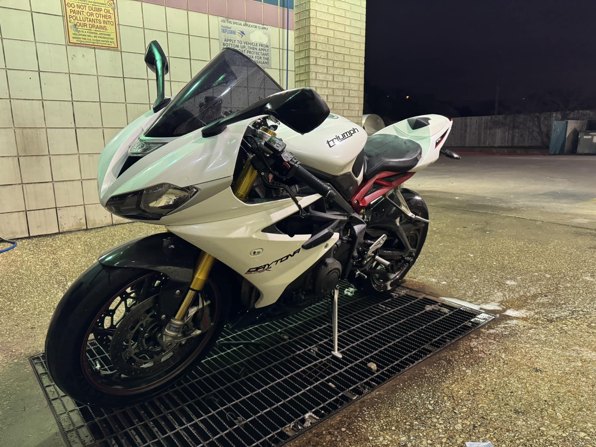 What should I be aware of when buying a 2013 Triumph 675r with 