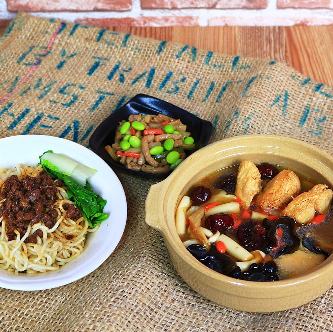 【新櫃登場 御香齋】 誰說素食者才想吃素? 這家新櫃小編超愛！ ... - Foodrepublic 大食代.台灣 | Facebook