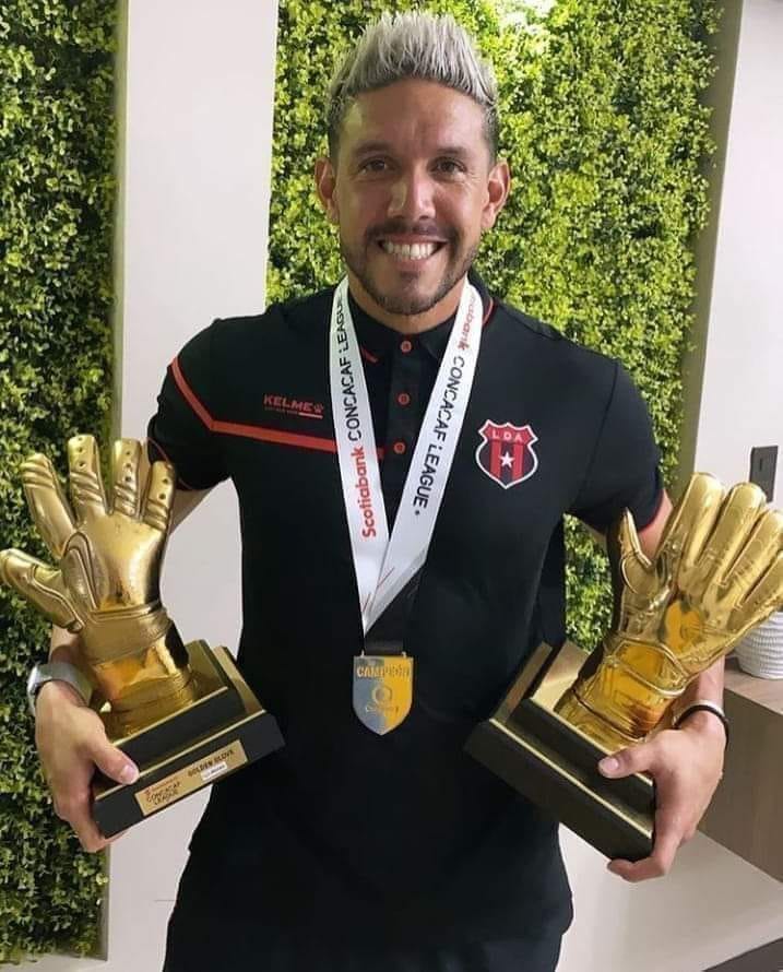 Gen10s del Fútbol - Osito ya es ficha de Alajuelense 🐻 ️🖤 | Facebook