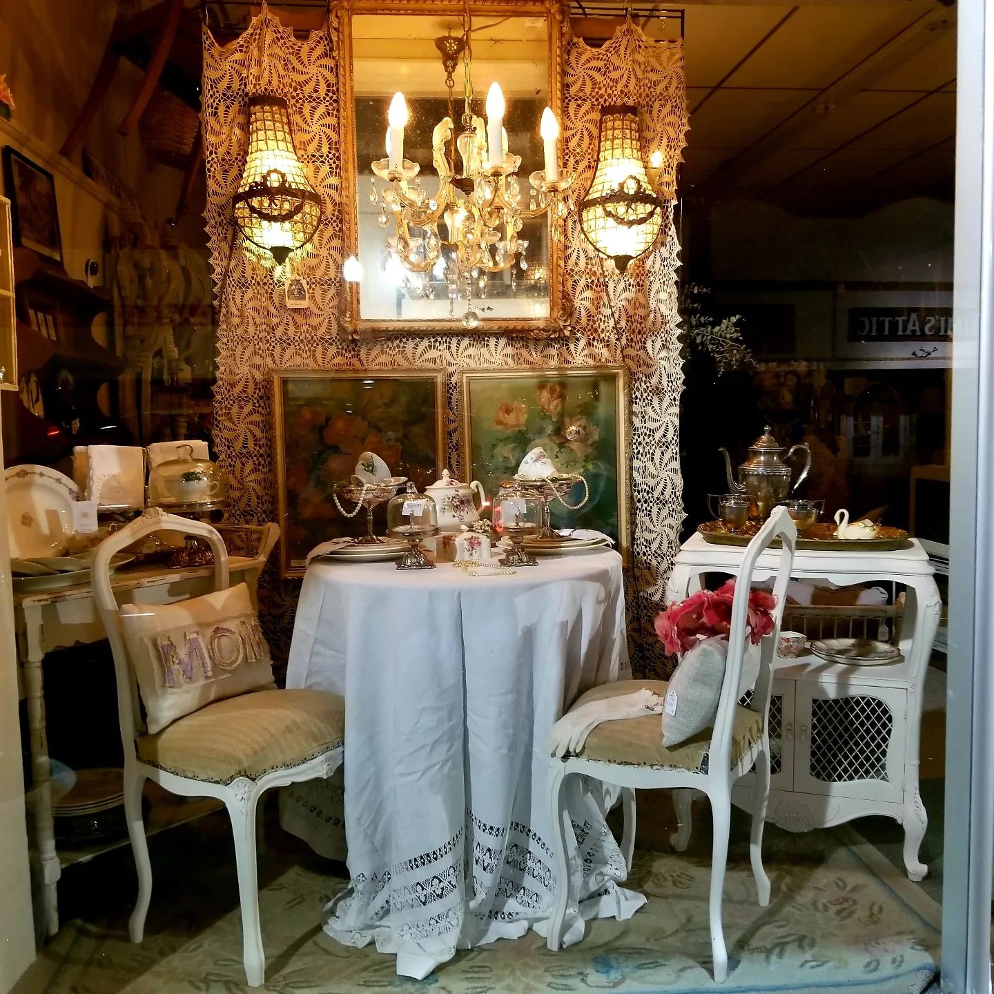 The White Rabbit Vintage Shoppe