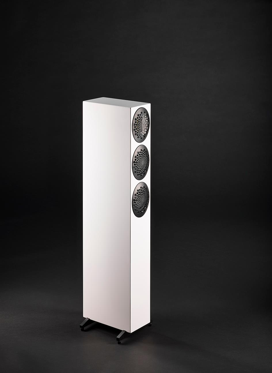 Meridian M20 active loudspeakers