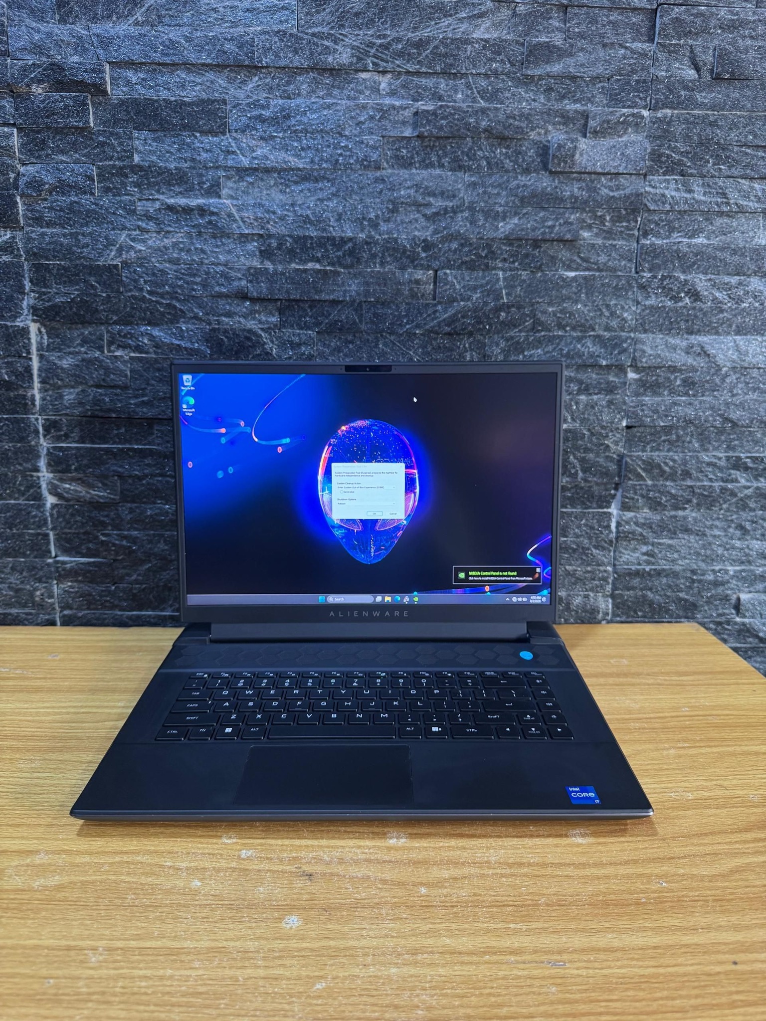 Alienware M16 R1 Gaming Laptop 16inch QHD+ (2560 x 1600) 165Hz 