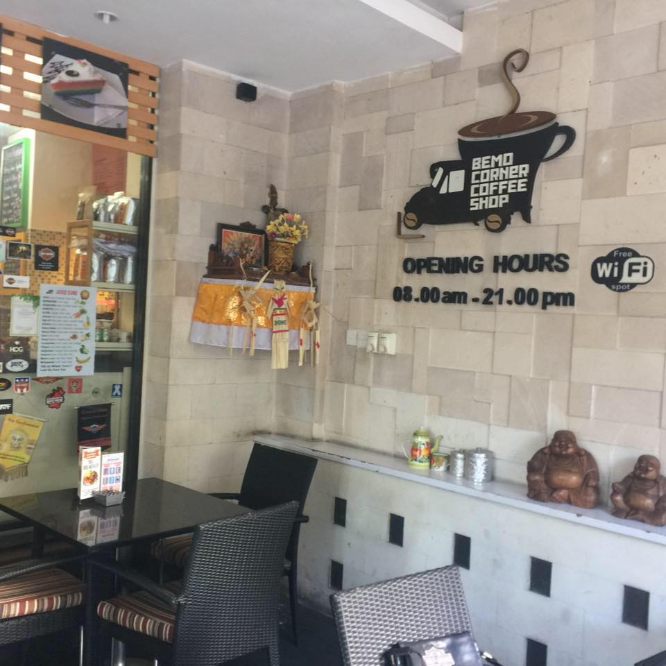Bemo Corner Coffee Shop And Restaurant Home Facebook
