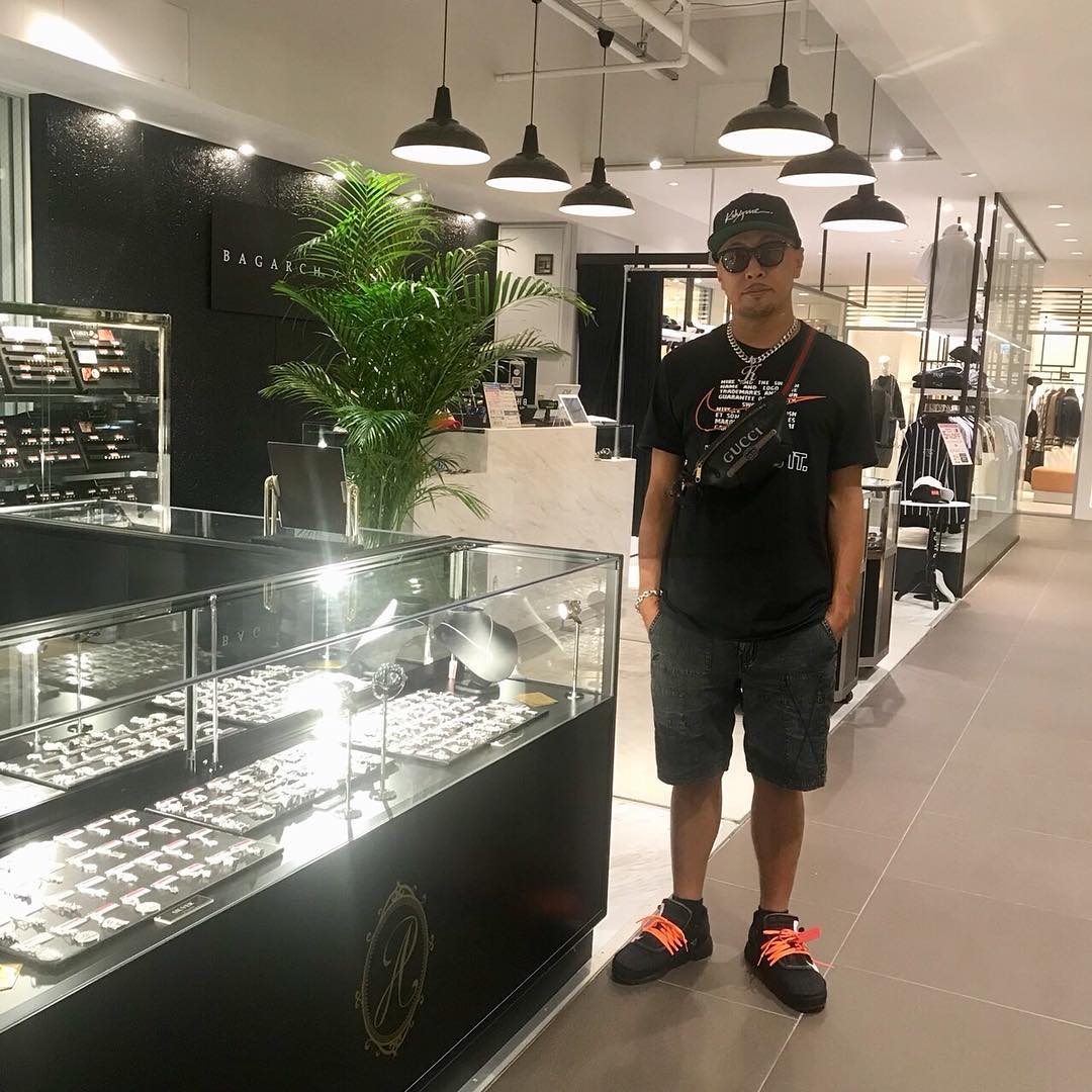 Avalanche Gold Jewelry 本日移転オープンしたバガーチ アヴァランチ名古屋パルコ店に アヴァランチのceoでds455のkayzabroが来店しました Avagjceleb Kayzabroアカウント Kayzabro Ds455 Avagj Avalanche Ds455 Kayzabro 仙台パルコ Facebook