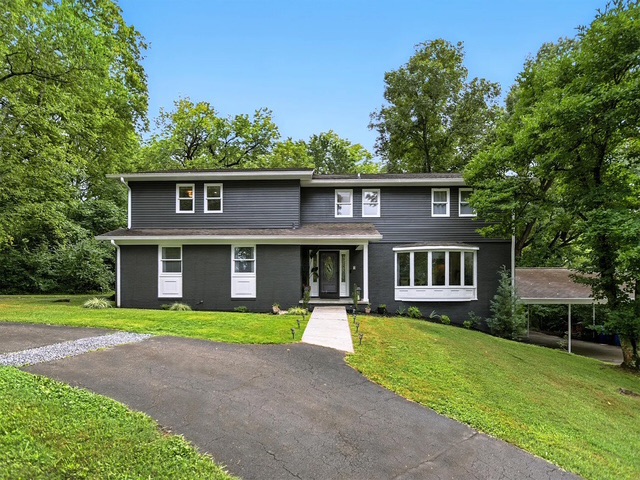 Open House 🏡 1366 Clinch View Circle Jefferson City, TN 37760