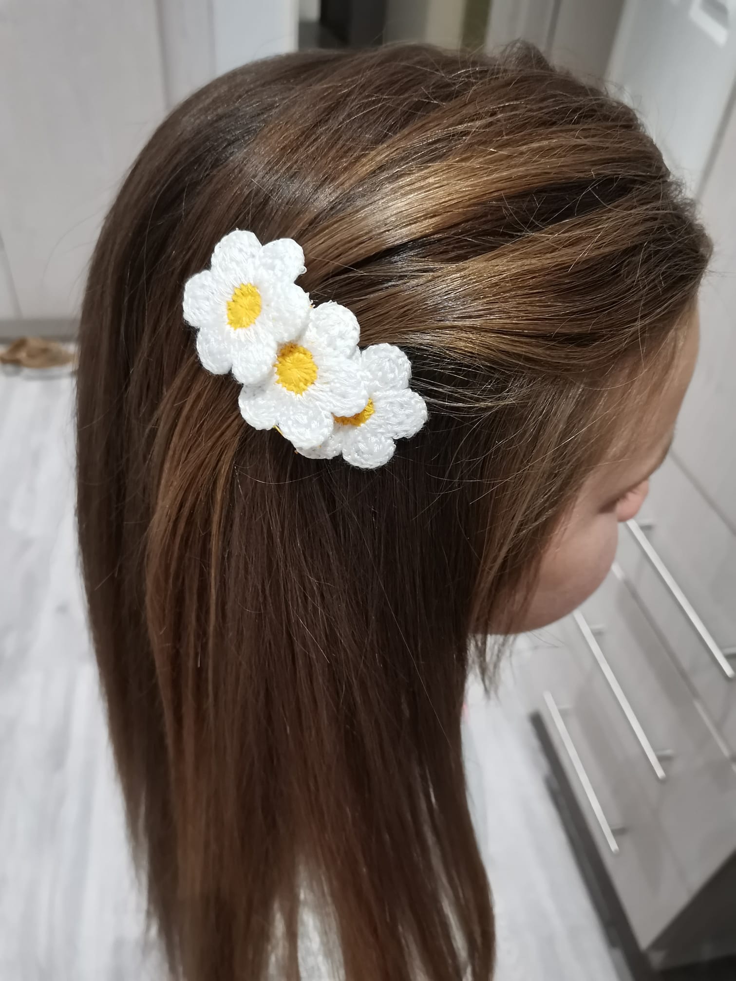 Franlie - The beautiful daisy clip... Message me for a...