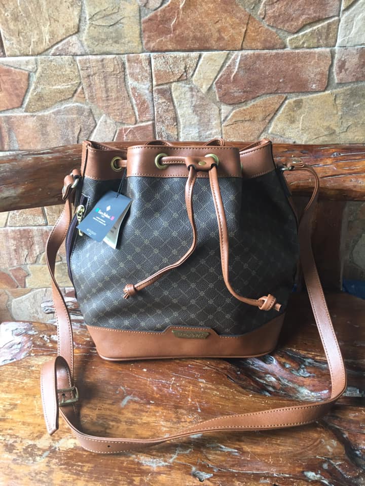 ❌SOLD❌ ENZO Molteni Italy? New... - BAGS to complete U | Facebook