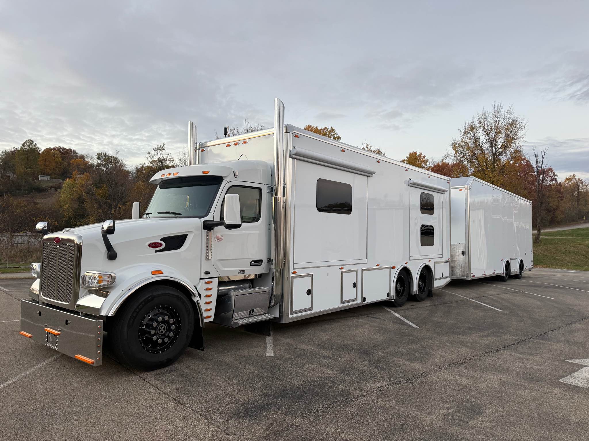 2024 Wildside/ Peterbilt motorhome/ stacker - RVs & Campers ...
