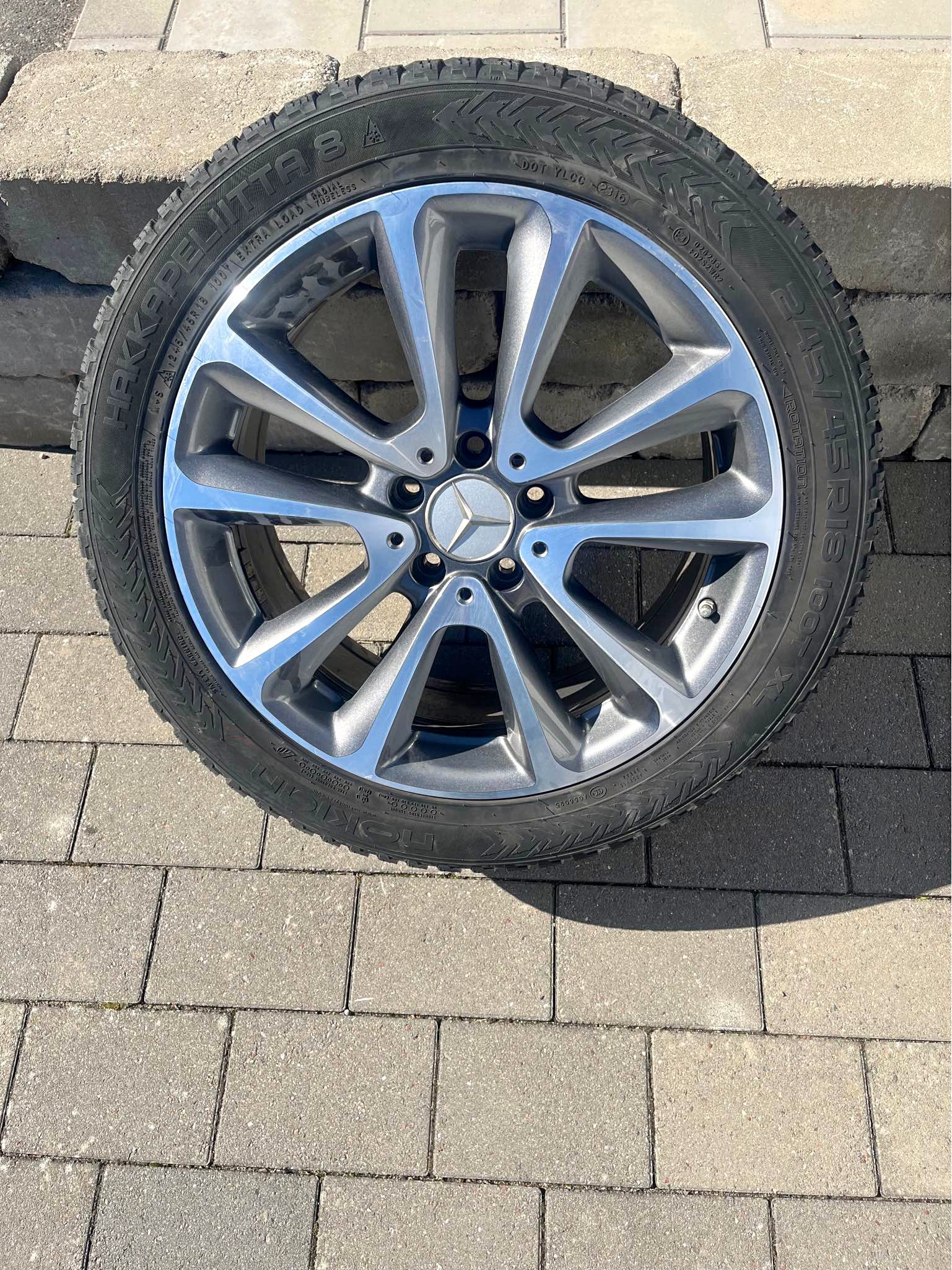 Däck och fälg - Car Wheels, Tires & Parts - Skara | Facebook ...