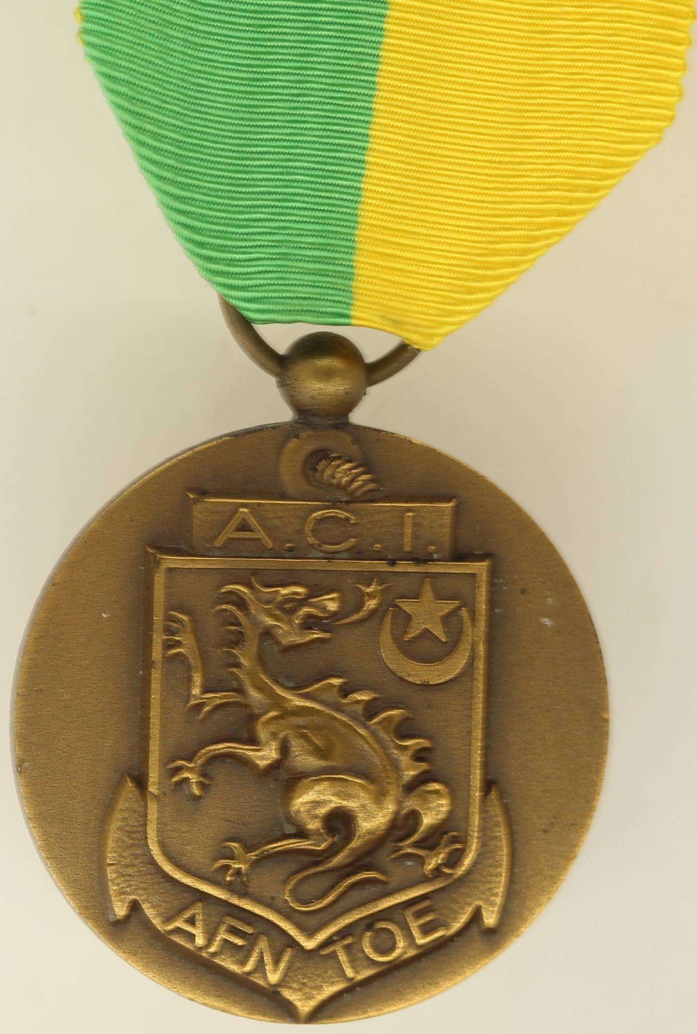 Lot De 7 Décorations Militaires Françaises - Guerres D'Indochine Et D'AFN - Occasion