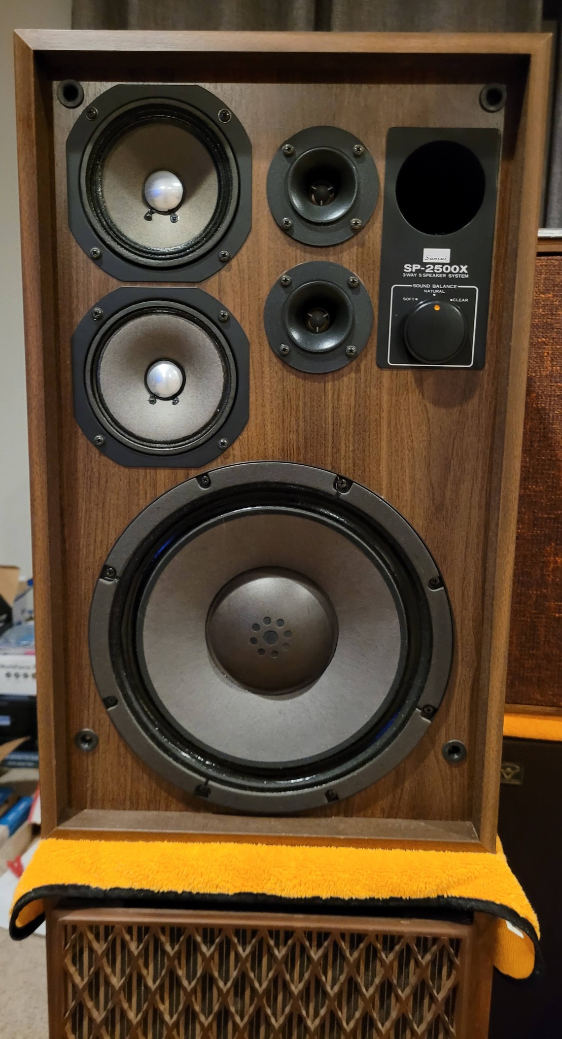 Sansui SP-K2000 3 way soeaker system