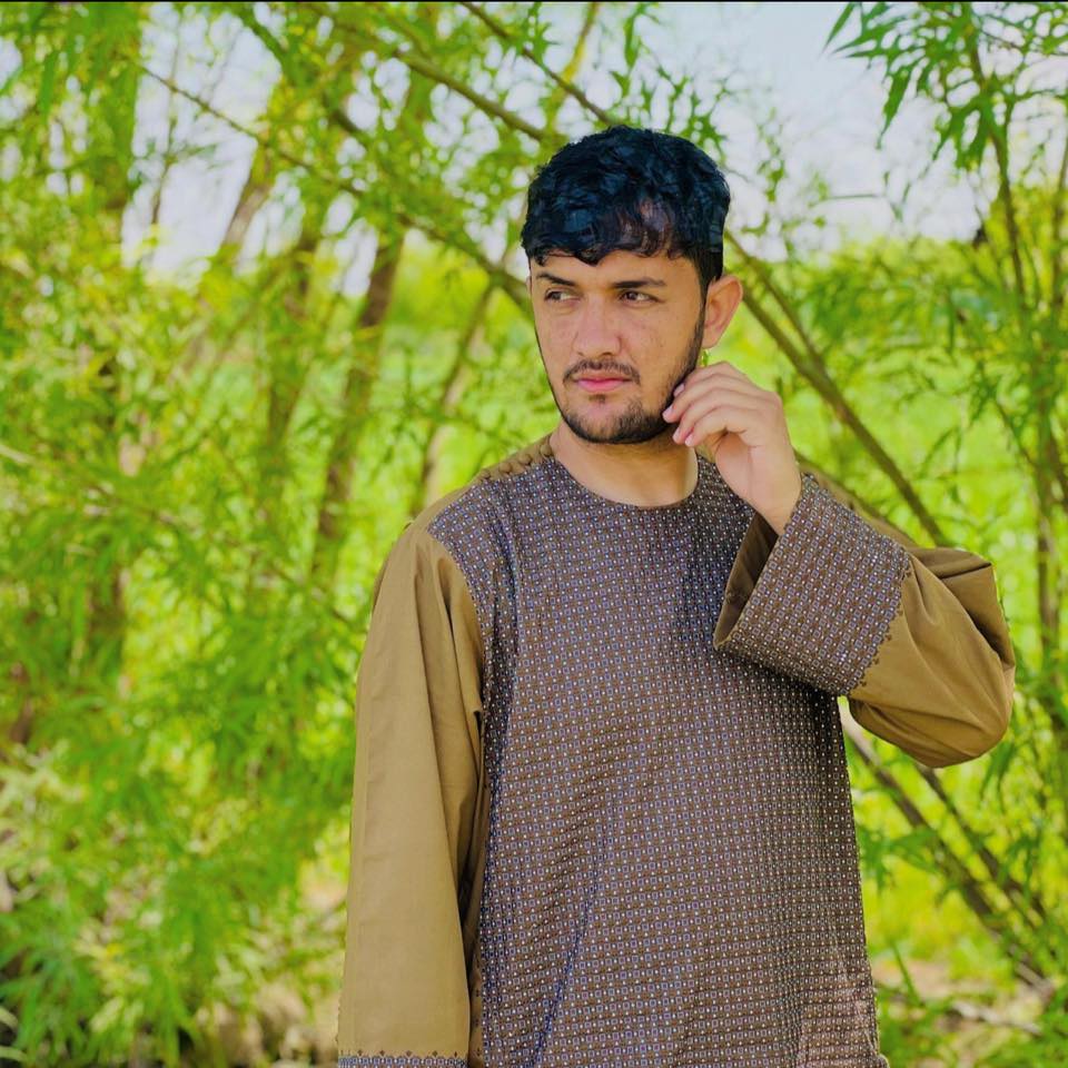 Anwar Atify - آمر صاحب پوهېدی چي دا خلک تعلیم ،تحصیل او... | Facebook