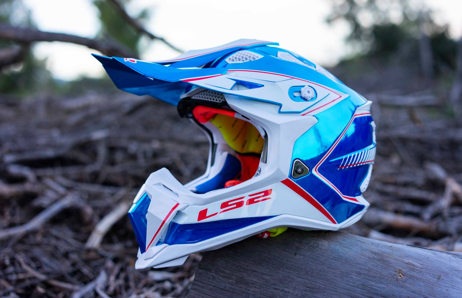 helmets ls2 barcelona FC Scorpion EXO City II Helmet  Bara Official Store This modular motorcycle helmet has LS2s Twin Shield System sun shield LS2 Arrow EVO Solid Matte