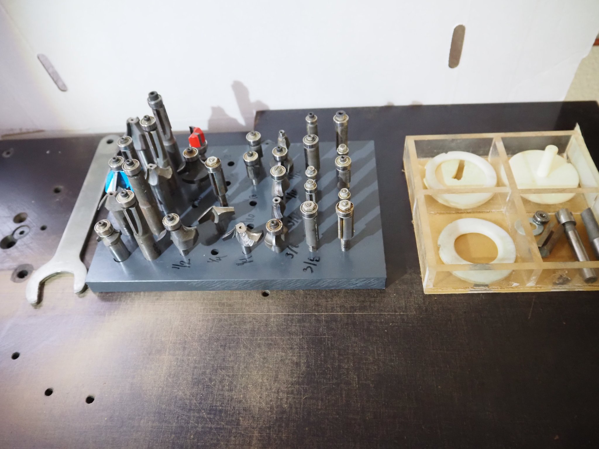 Porter-Cable Production Router w/ Table & Cutters 7519 3.25HP 21000RPM ...