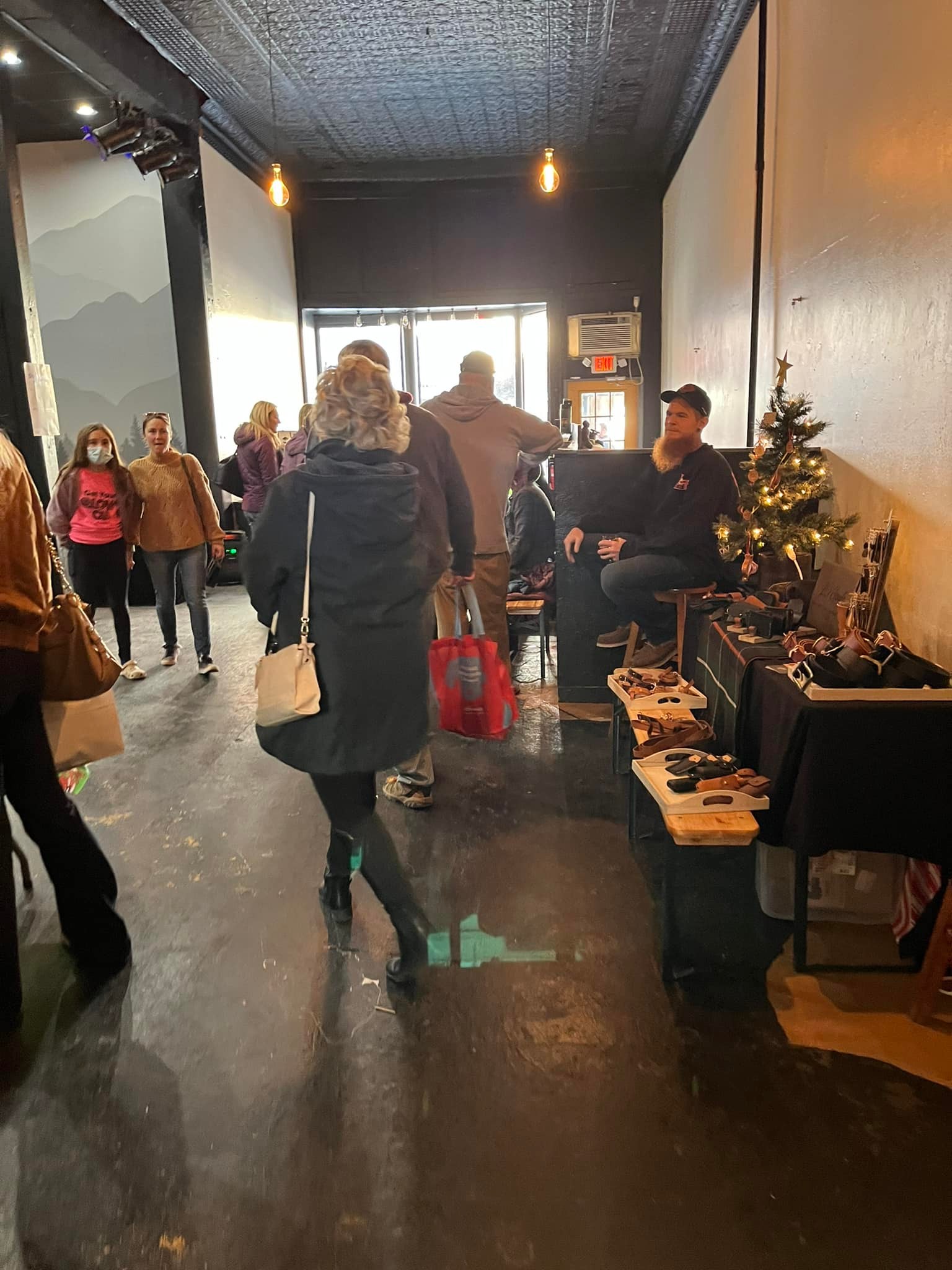 The Deep End - 💰 Shop Small with our vendors until 4:00....