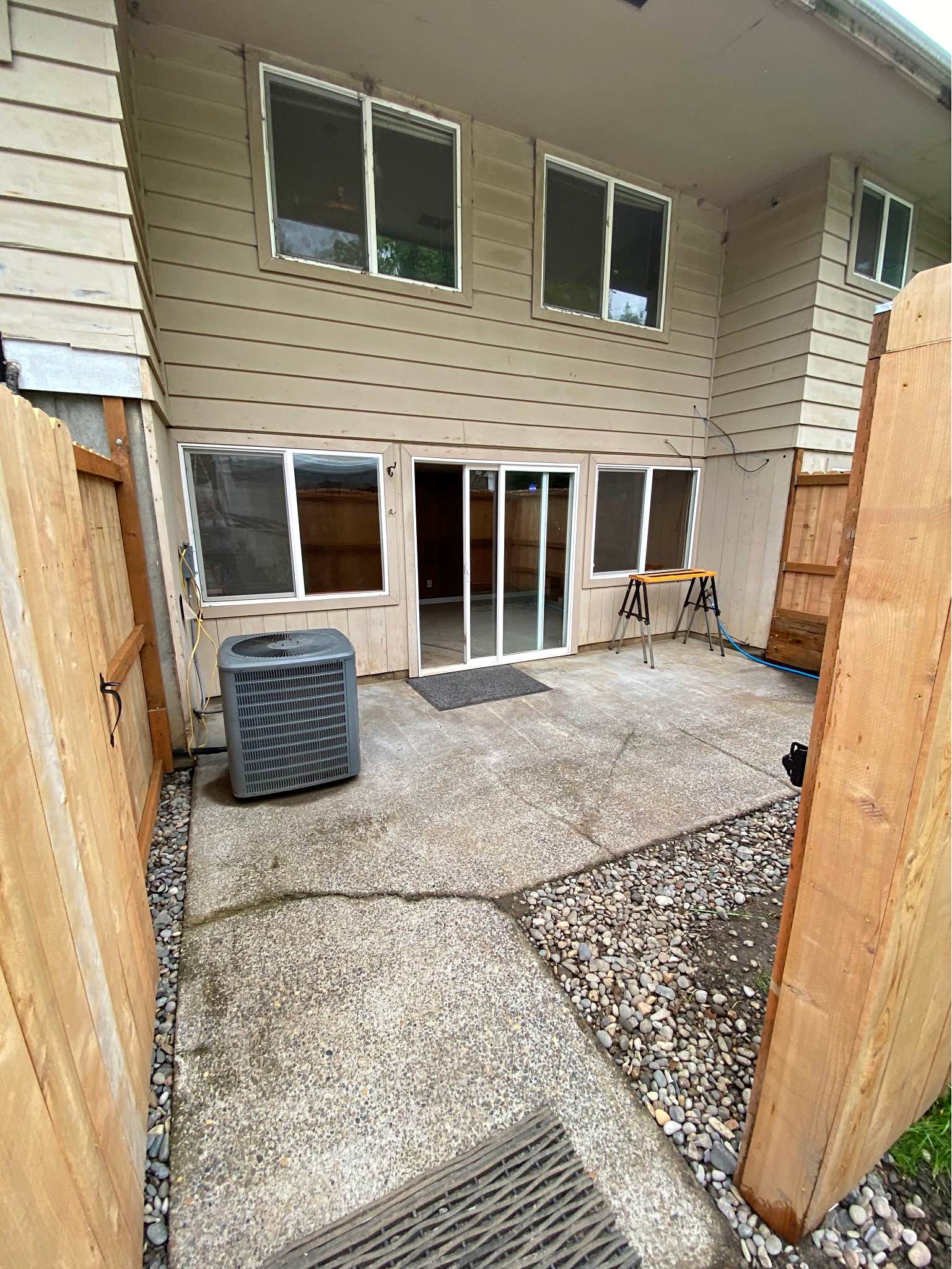 2 Beds 1 Bath - Apartment - Property Rentals - Oregon City, Oregon ...
