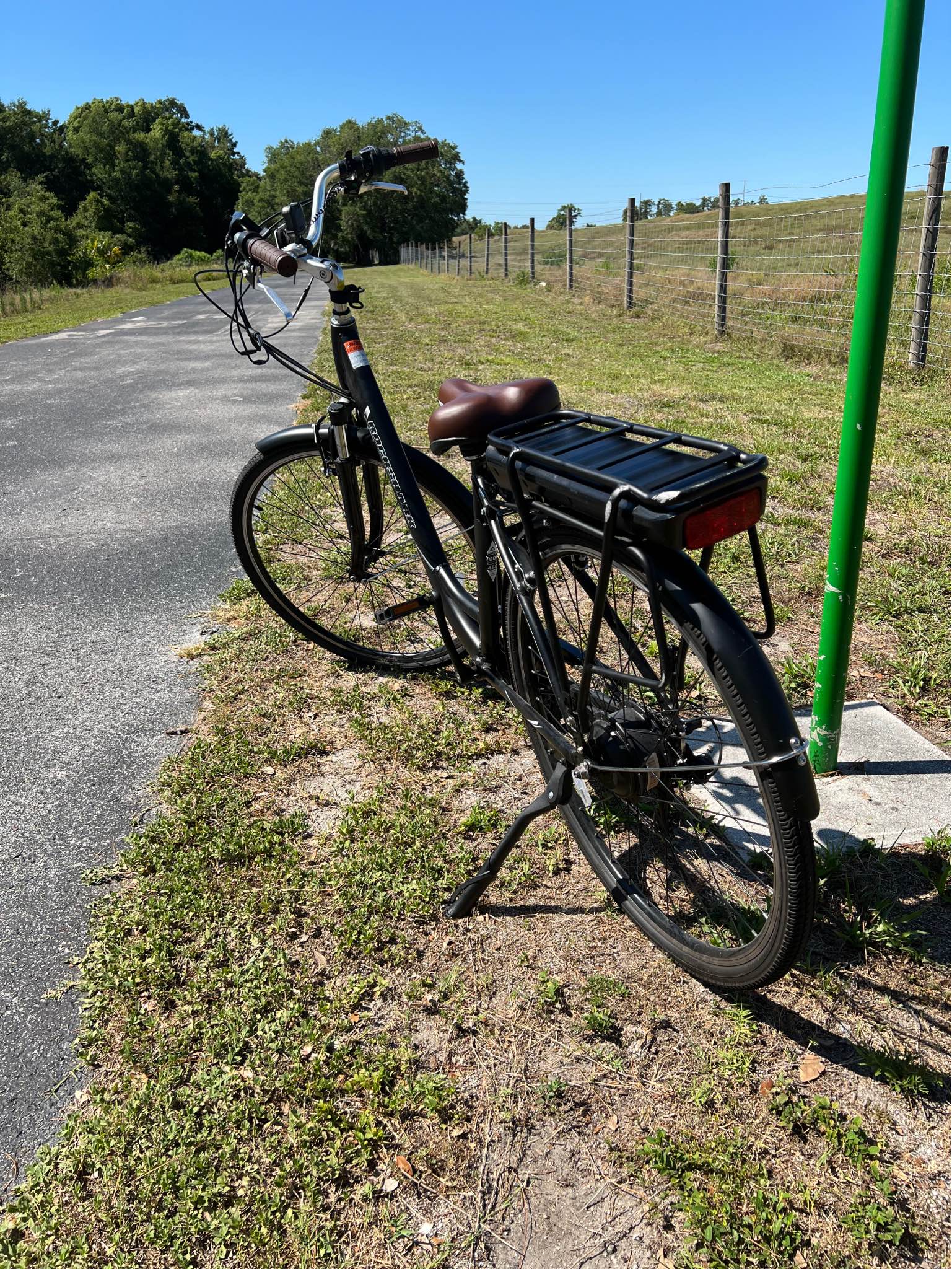 Hiland Rockshark Electric bike 700c - Bicycles - Town 'n' Country ...
