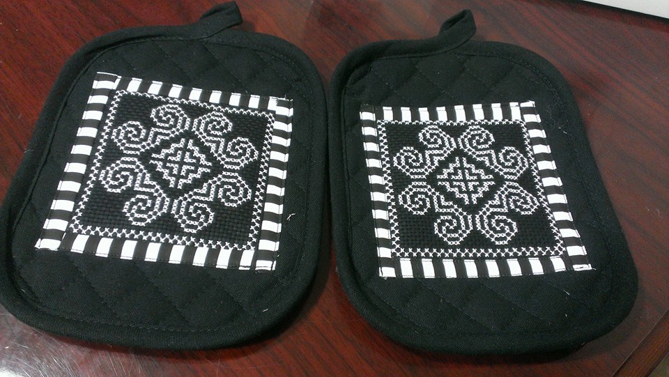 Auntie - Hmong Inspired Pot Holders | Facebook
