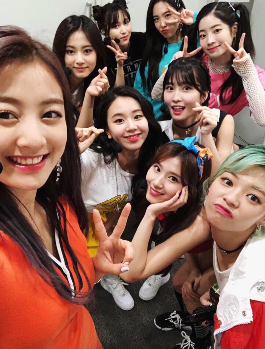 HAPPY ANNIVERSARY] Happy 3rd Anniversary to TWICE ♡ #TWICE