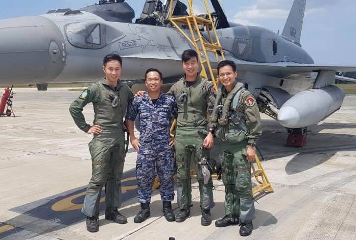 The Republic - Our RSAF pilots with their RMAF counterpart after ...