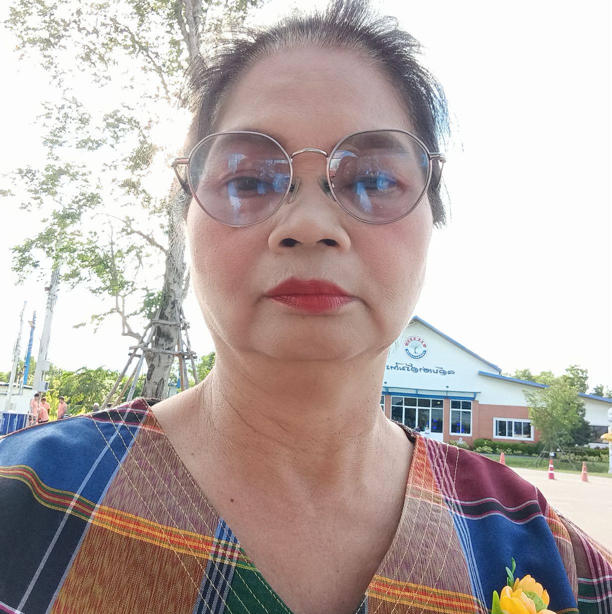 Varee Srisang