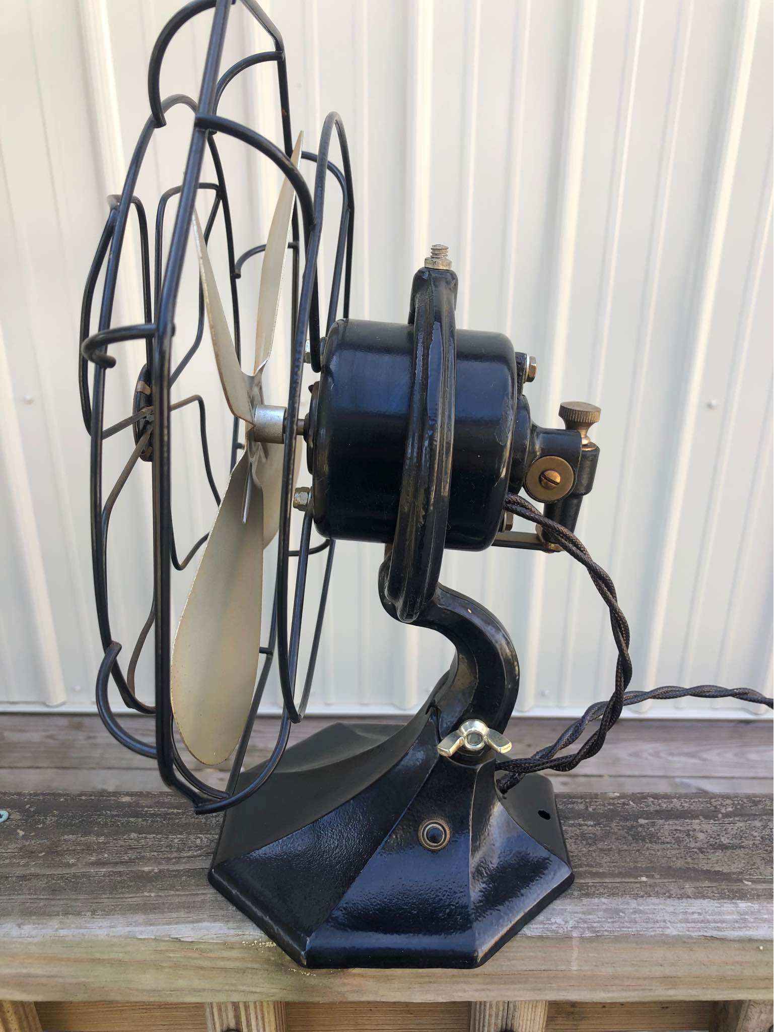 Royal Rochester Art Decor Fan - Fans & Air Conditioners - Cassville ...
