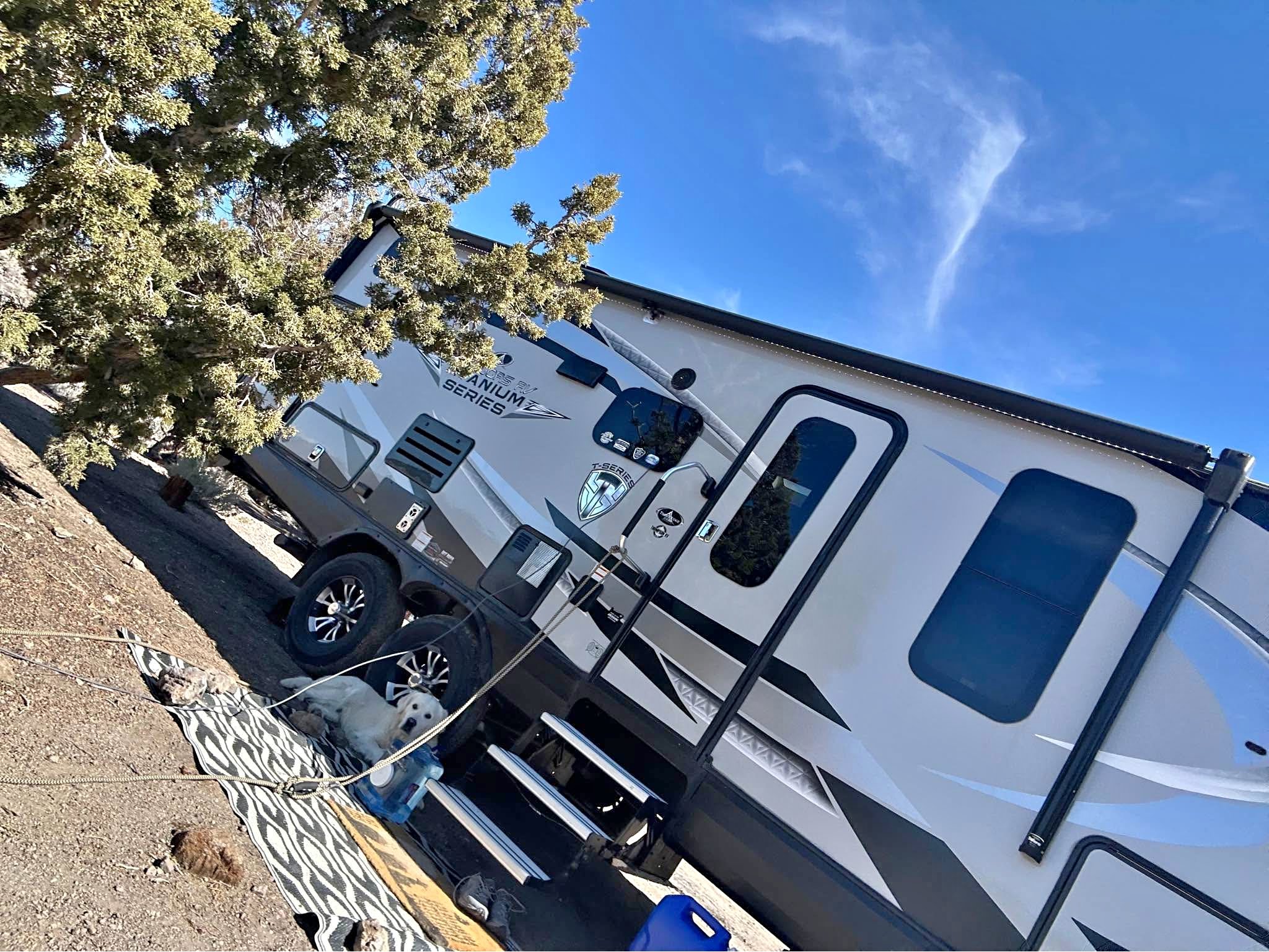 Outdoors RV Timber Ridge 23dbs TITANIUM - RVs & Campers - Bishop ...