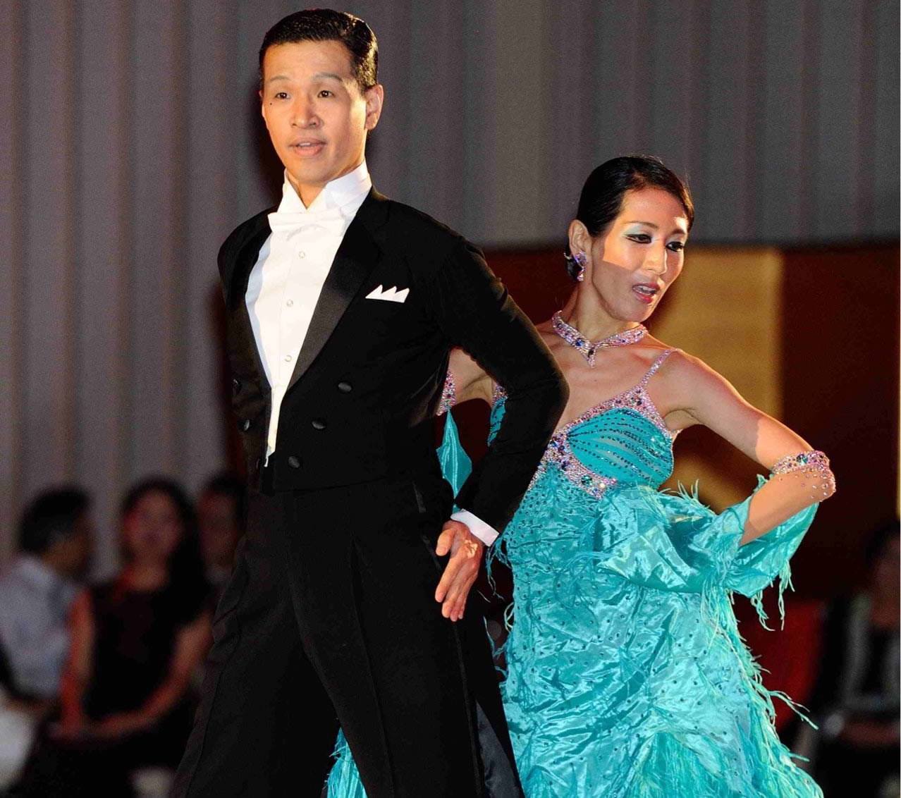 Osaka Ballroom Dancing meetup 大阪 社交ダンス ヤングサークル