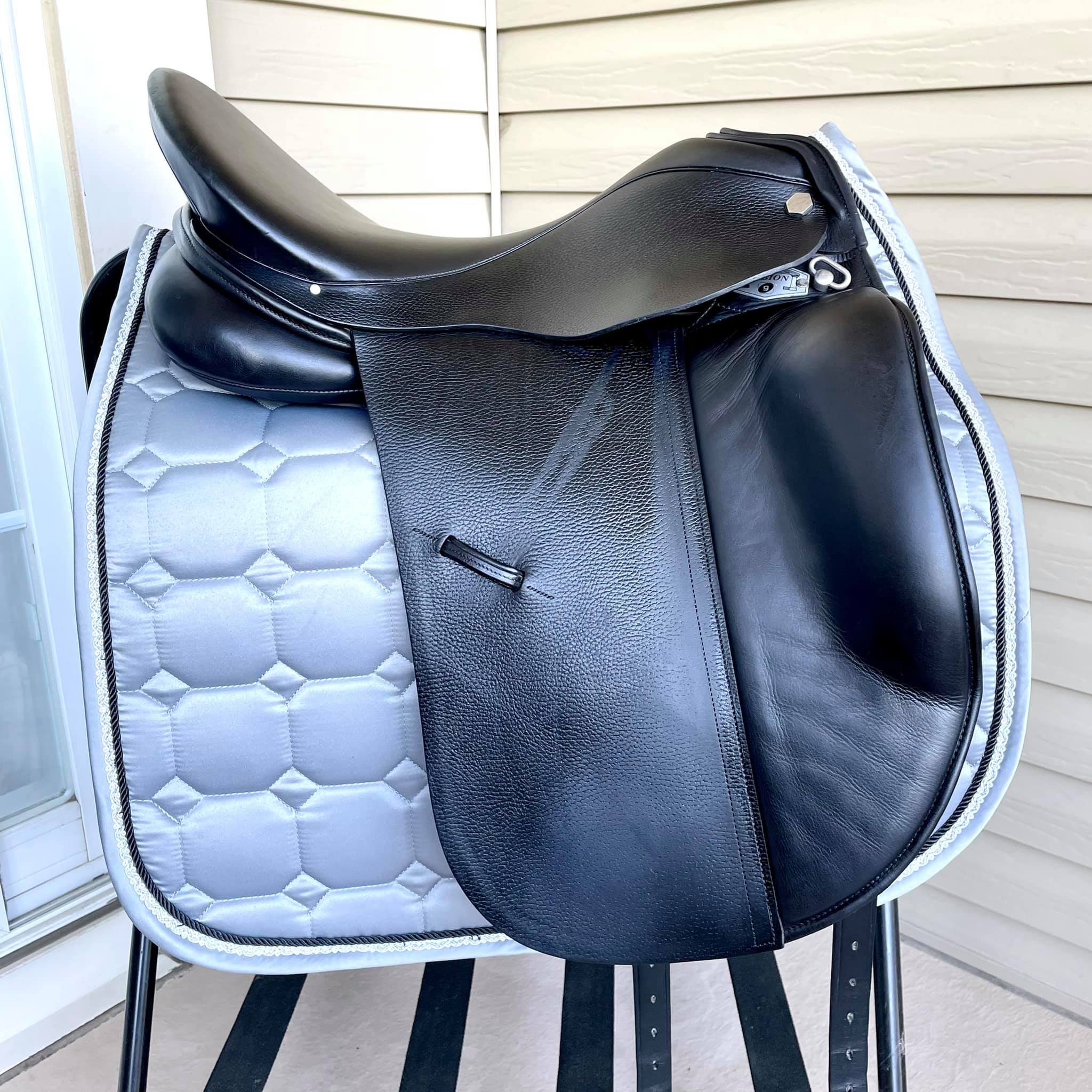 Ceinture De Dressage Albion Ultima - Taille 30 Pouces, Noire, Pour Cheval, Neuve Avec Défauts Mineurs