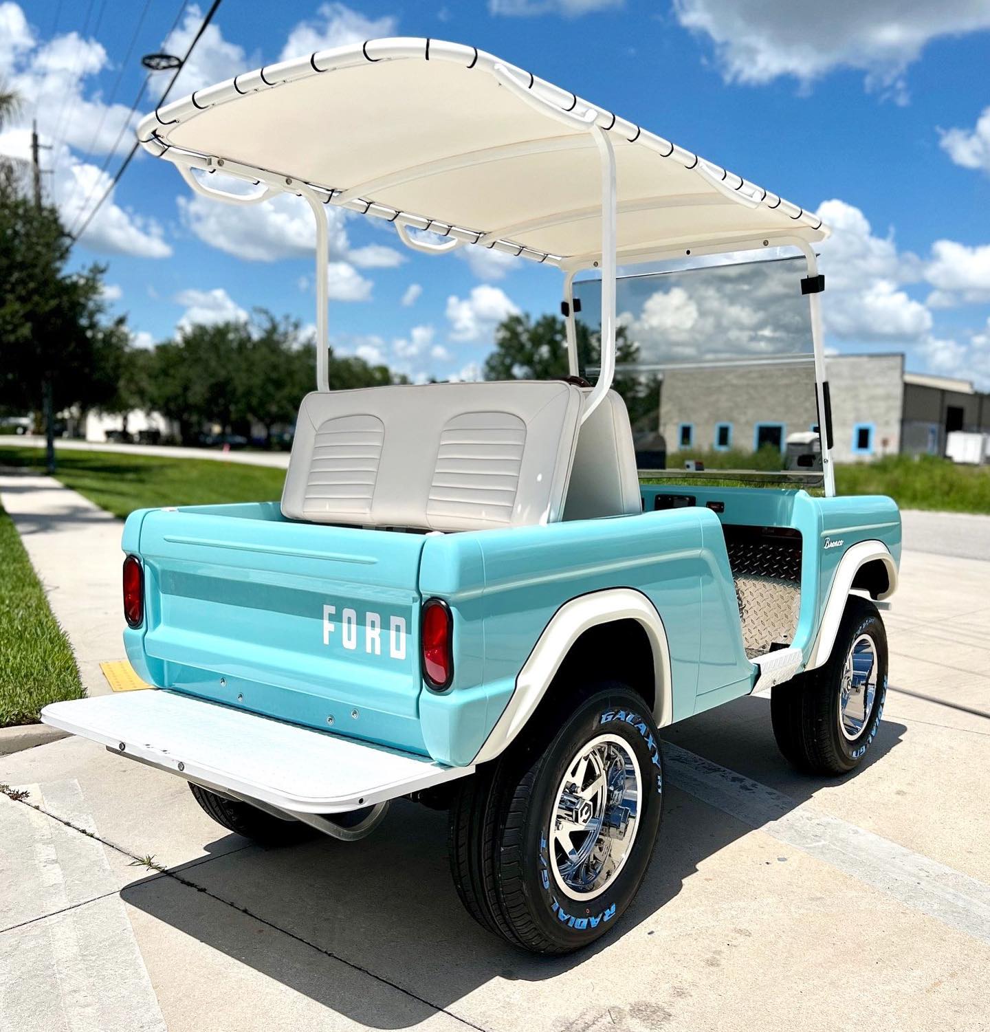 RIDE MODZ - 👀 Check out this beautiful Bronco build by...