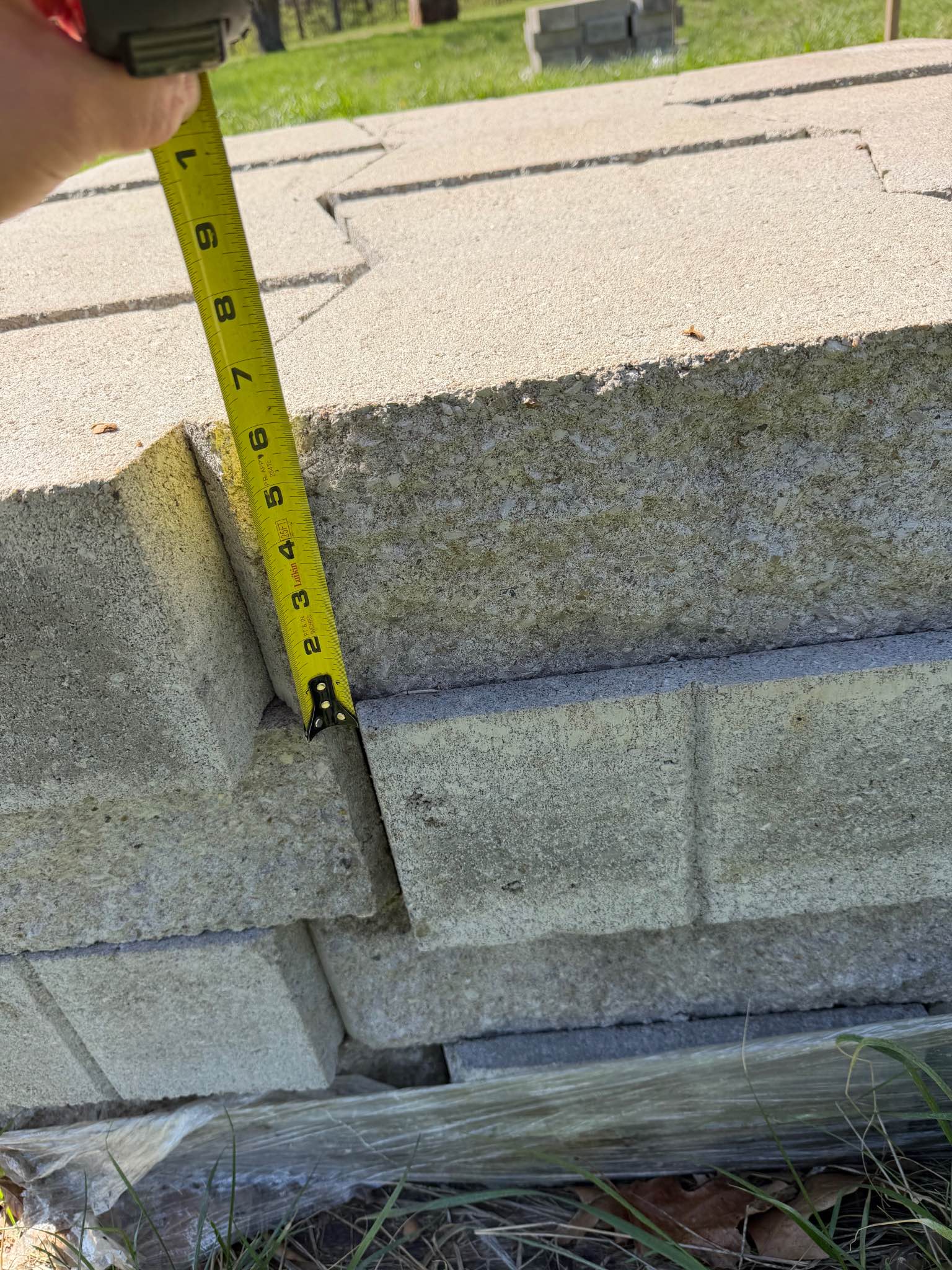 Retaining wall blocks. 2 pallets. - Stepping Stones - Chesterfield ...