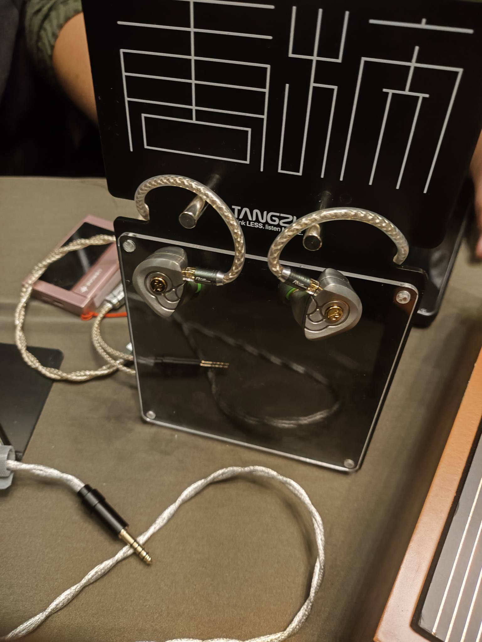 Impressions of iems at november hifi show