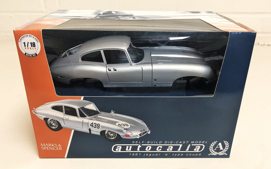 Miniature WIKING HO 1/87 - Jaguar Type E Gris Clair - Sans Boîte - Occasion