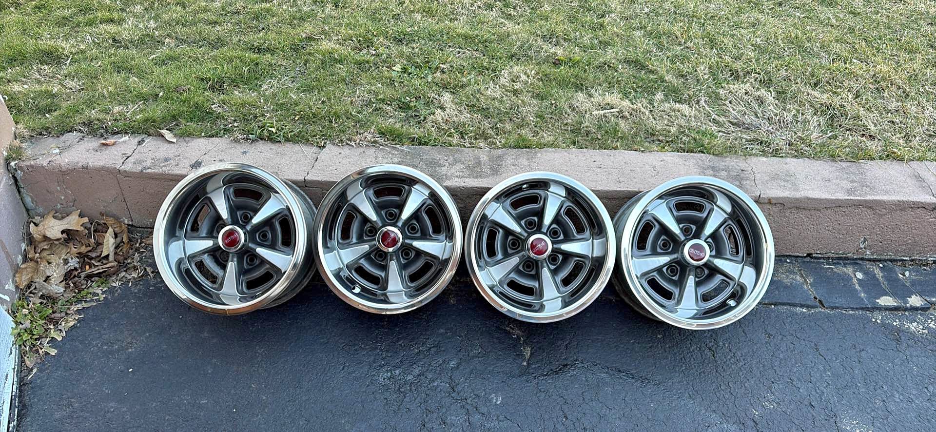 Pontiac rally two rims 14x7 - Car Wheels, Tires & Parts - Beckley, West ...