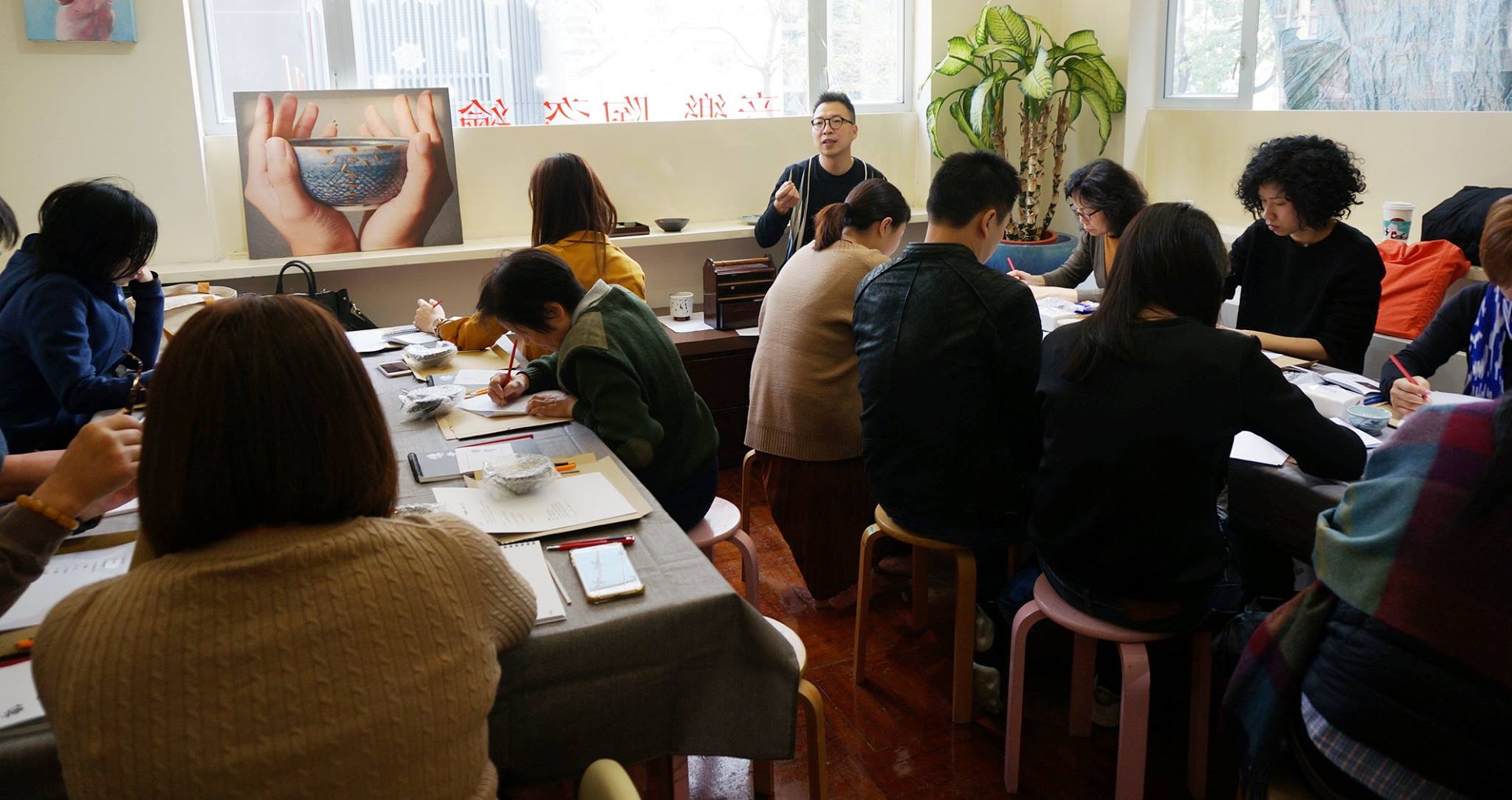 今天完成了傳耆金繼工作坊第一課，多謝同學認真學習，下星期大家再一起努力。錯過... - 金繼藝術 by enderswong