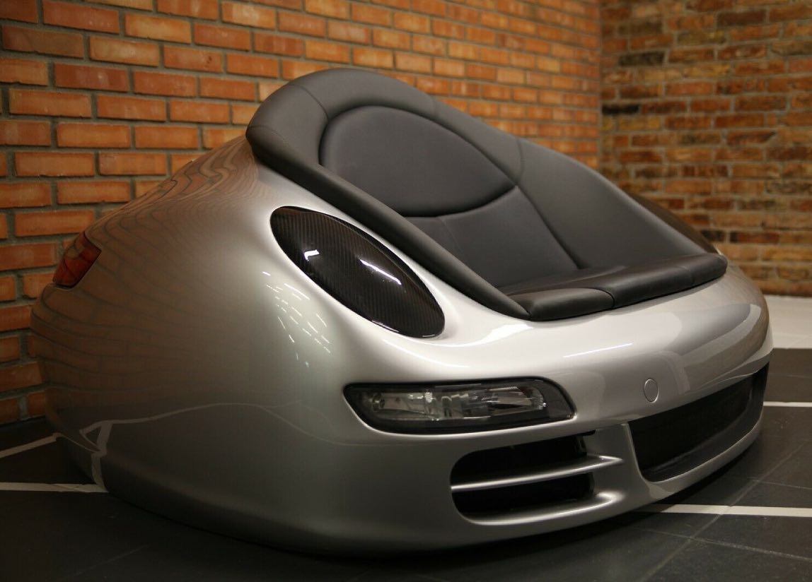 motorbeam-how-about-porsche-911-luxury-sofas-for-your-facebook
