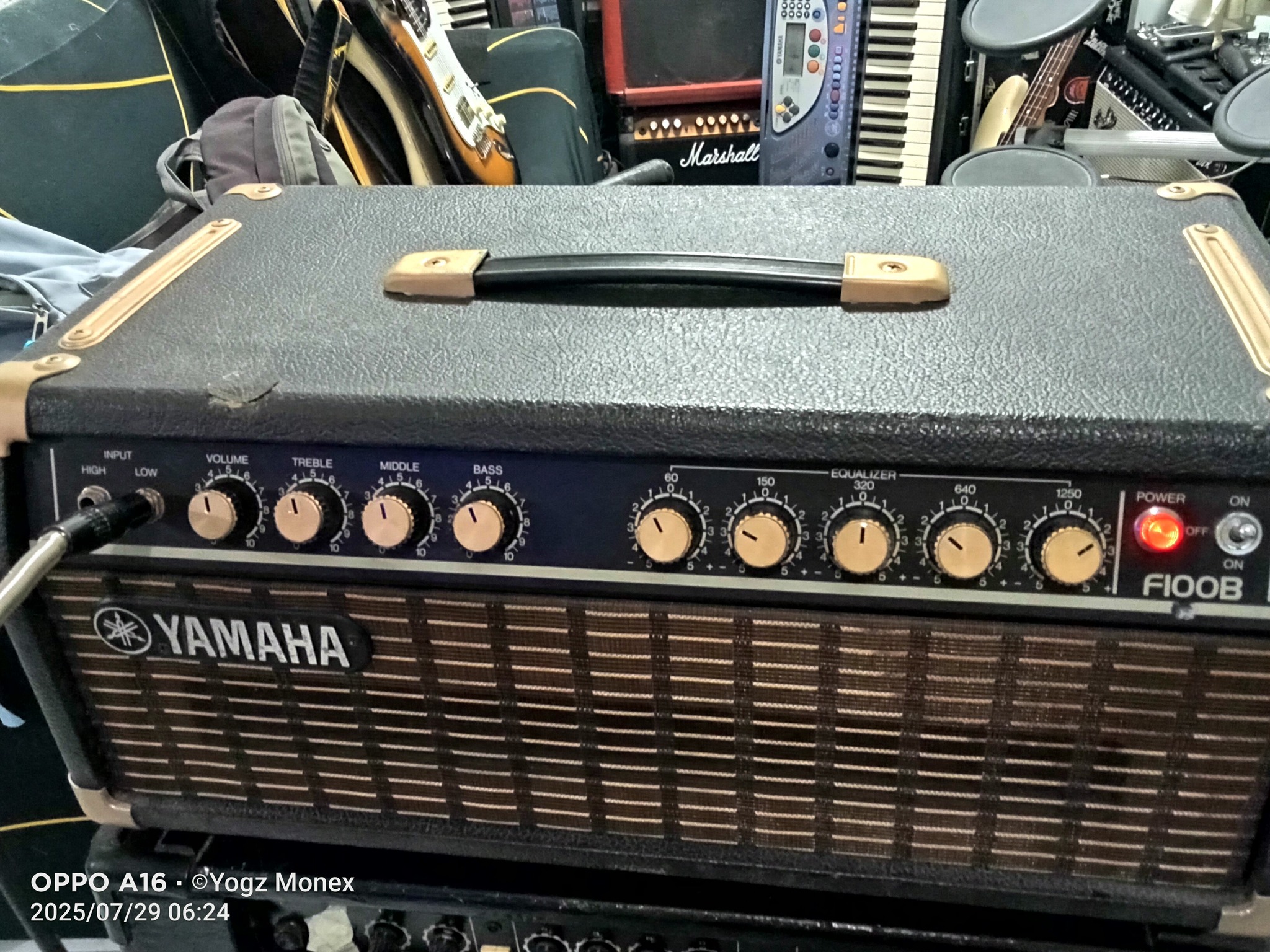 Yamaha F100B Bass Head Amp 100to120 Watts Avialble😍