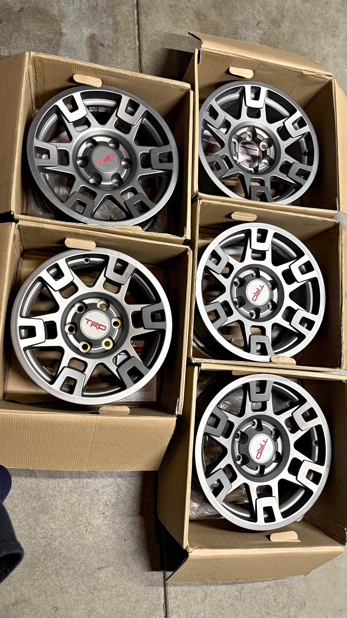 TRD Pro OEM Wheels Set of 5 - Car Wheels, Tires & Parts - Rosemont ...