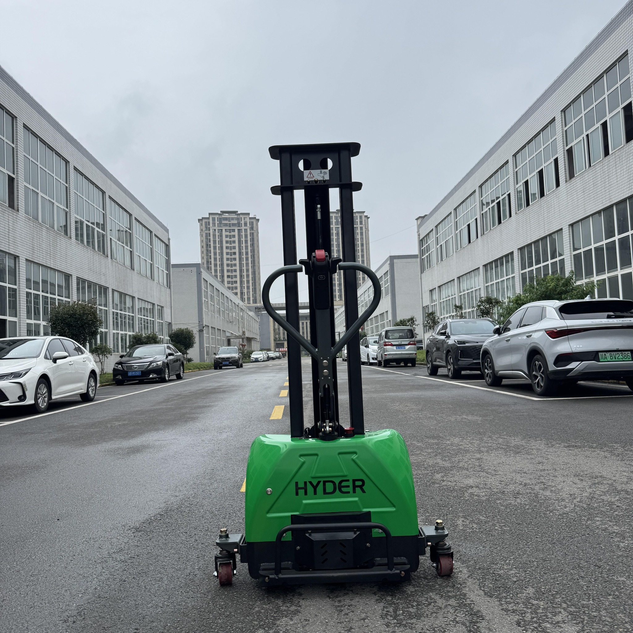 2000kg capacity reach forklift | Chelsea Chen