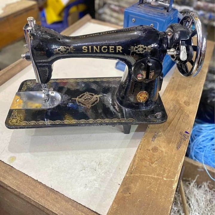 Machine Singer' Shop | Abidjan Abidjan