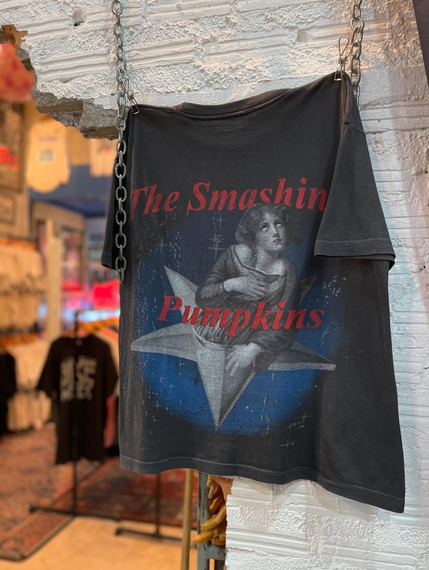 Sublime flaming lotus band tee with cracks and pinholes