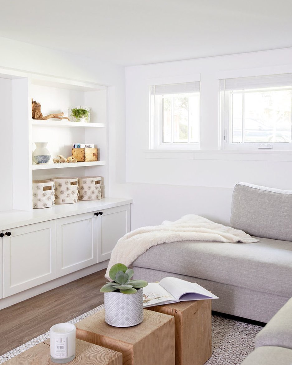 A simple scene... - WINTER DAISY :: interiors for children