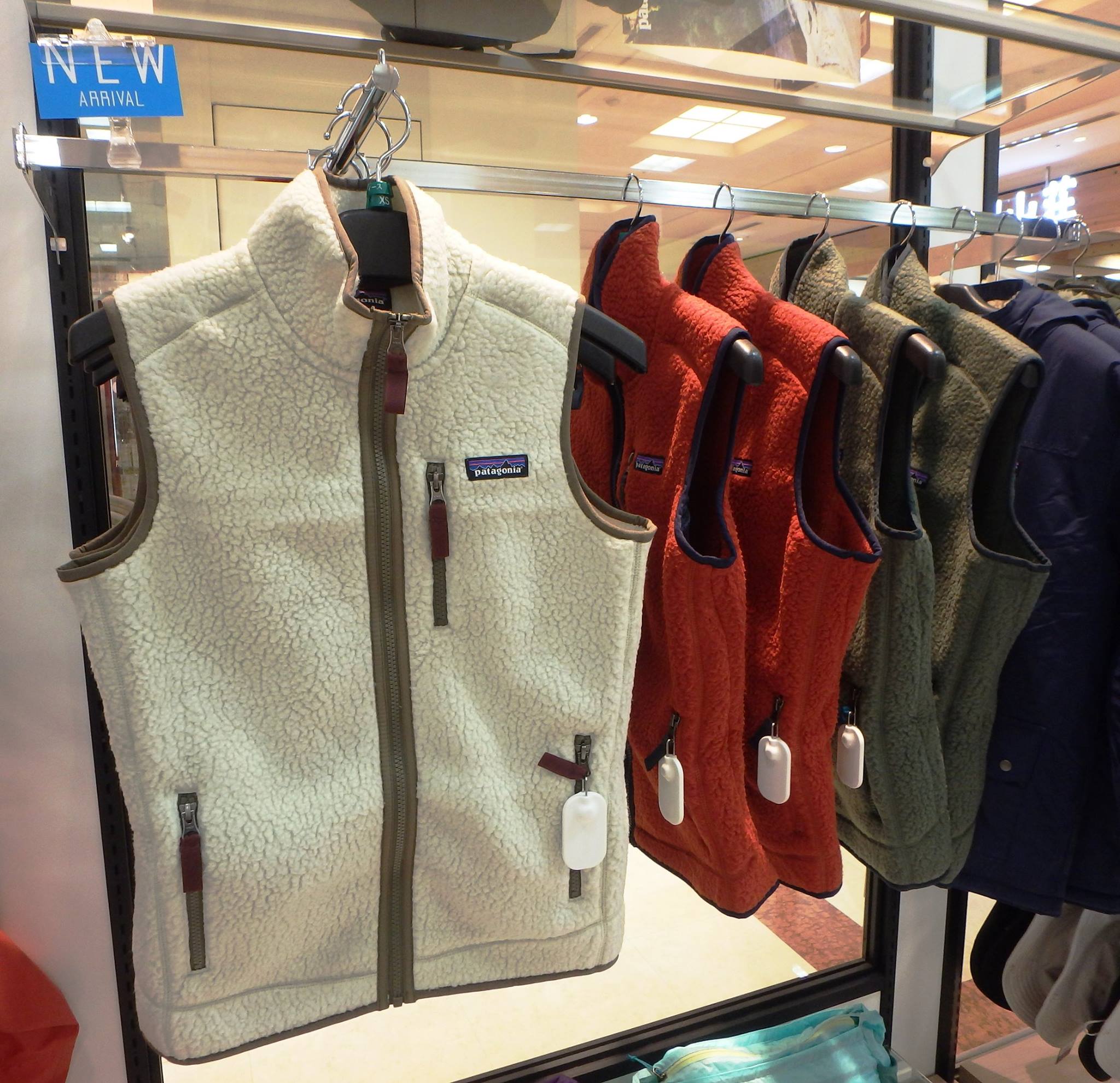 好日山荘 松本パルコ店 パタゴニアの新作ベスト入荷 Retro Pile Vest 15 000 Facebook