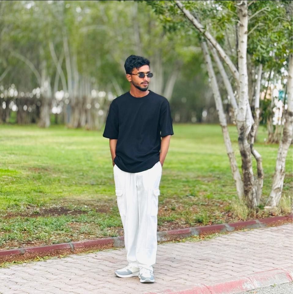Erfan Ayon