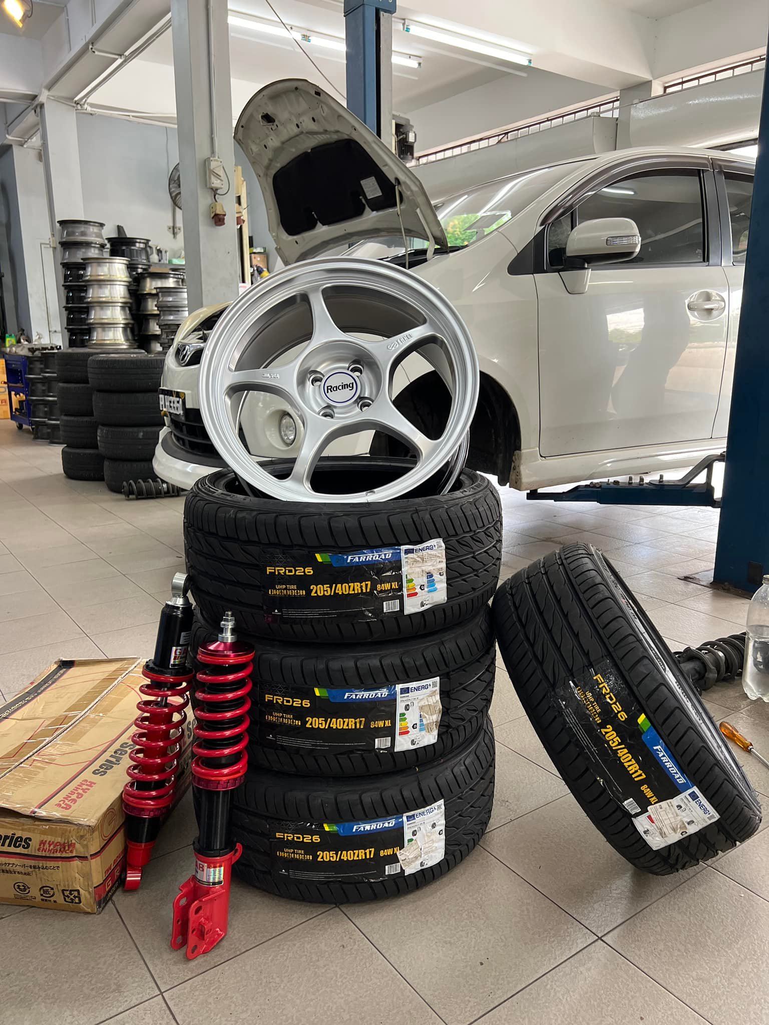 🆕 FARROAD... - Rock motorsports sdn bhd（pusat service tayar）